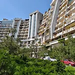 Apartment аркадийский дворец терраса прямой вид на море *