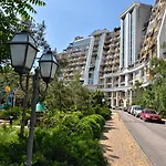 Apartment аркадийский дворец терраса прямой вид на море *