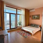 аркадийский дворец терраса прямой вид на море