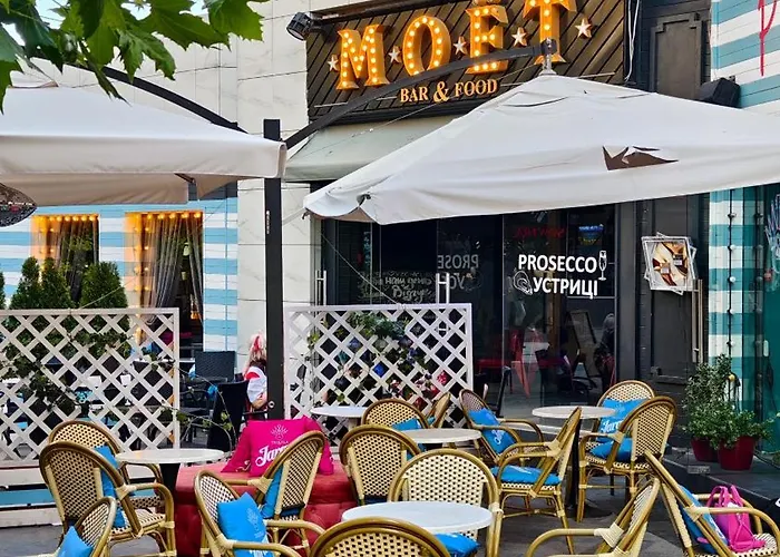 аркадийский дворец терраса прямой вид на море