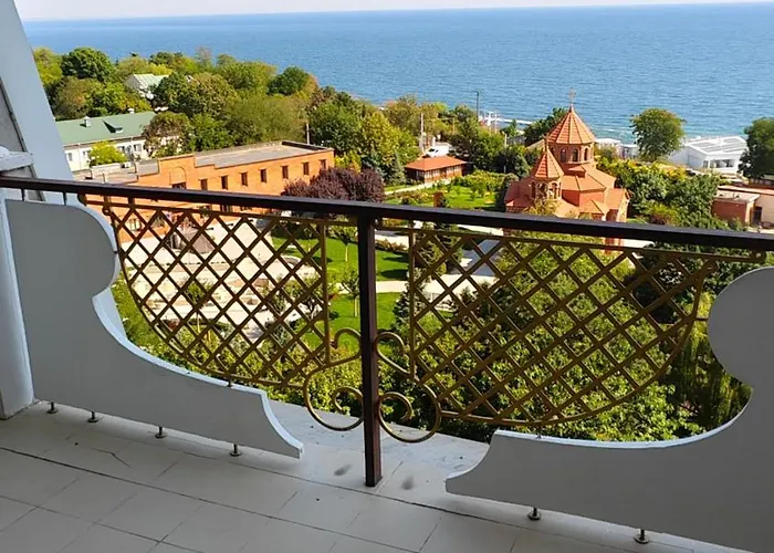 аркадийский дворец терраса прямой вид на море Apartmán