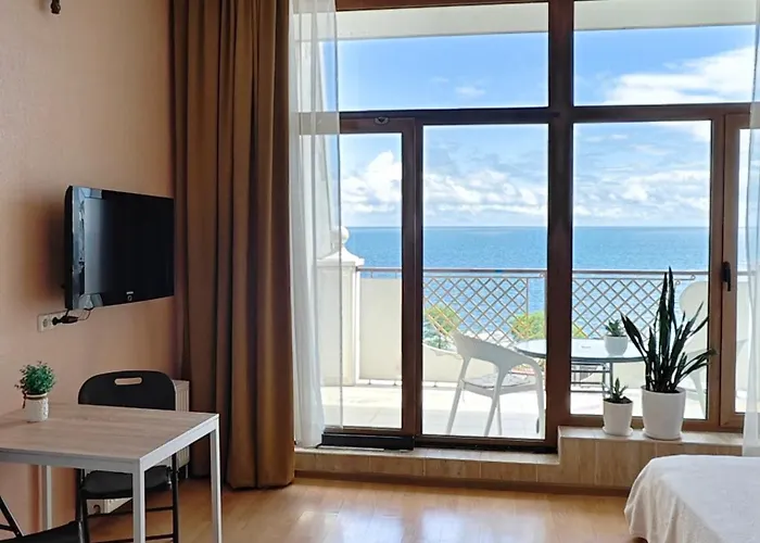 аркадийский дворец терраса прямой вид на море Apartment