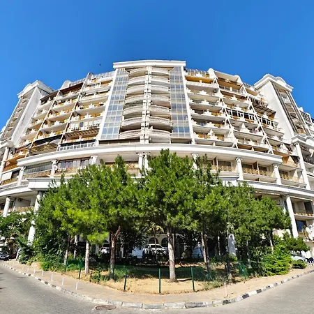 аркадийский дворец терраса прямой вид на море Apartamento